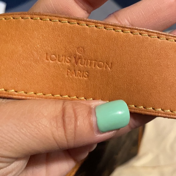 Used but in great condition show signs of wear .. - Picture 2 of 13